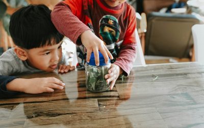 How to Build Good Money Habits in Kids Before Age 10