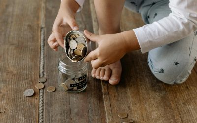 How to Raise a Child Who Is Good With Money